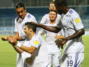 Adana Demir 4 köşe!