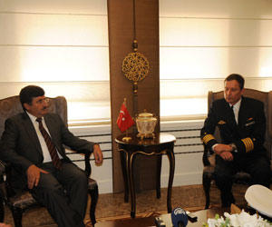 Alman Komutandan Vali Öz'e ziyaret