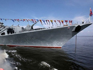 Savaş gemileri yola çıktı