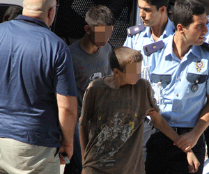 Küçük hırsızlar iş başında yakalandı