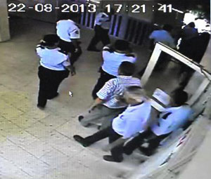 Polisler neye uğradığını şaşırdı!