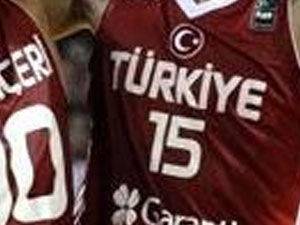 Milli takımda şok istifa!