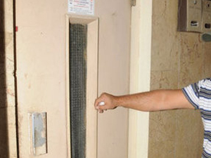 Asansörde feci şekilde can verdi!