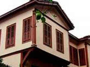 Atatürk'ün evindeki o ayıp bitiyor !