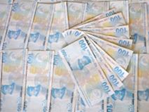 Sahte parayla kurban almak istemiş...