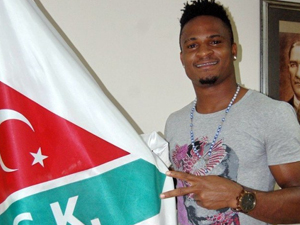 Ofoedu Karşıyaka'yı uçurdu