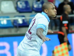 Golü attı, oyundan alınınca kızdı