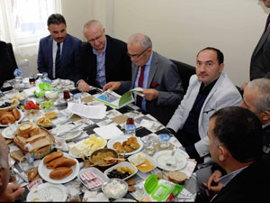 Başkan Yılmaz çiftlik esnafı ile buluştu