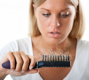 80 telden fazla dökülen saça dikkat!