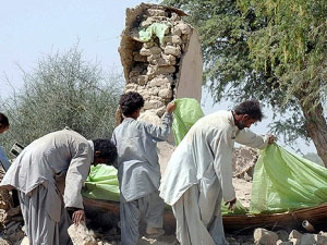 Pakistan'da ölü sayısı 350'ye çıktı   !