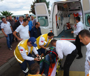 Bulancak ilçesinde iki otomobilin çarpıştı