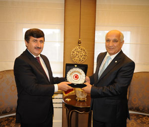 Kızılay Genel Başkanı'ndan Vali Öz'e ziyaret