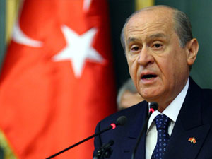 Bahçeli ve Çiçek'ten 'başörtülü vekil' yorumu!