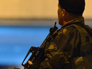 Polis heryerde sahte kimlikli 64 kişiyi arıyor