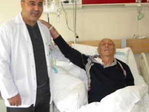 Midesindeki gazlı bezle 36 yıl yaşadı!