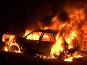 Trabzon'da seyir halindeki araç yandı