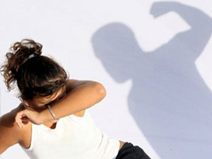 "Benimle barışmazsan boğazını keseceğim"