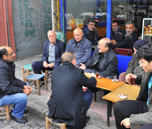 Gümrükçüoğlu'ndan oto pazarına ziyaret