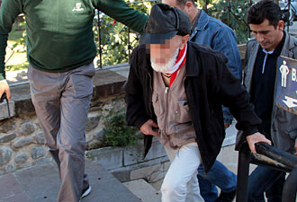 Tuvalet görevlisi müşteriyi bıçakladı