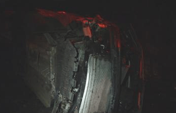 Takla atan otomobildeki 4 kişi yaralandı!