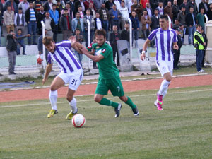 Yomraspor deplasmanda galip