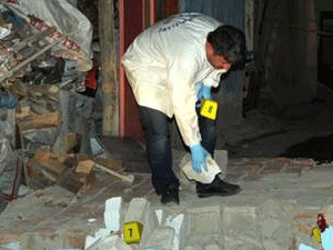 Çöken duvar 2 çocuğu öldürdü!