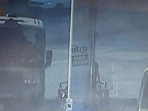 Minibüs dehşeti kamerada