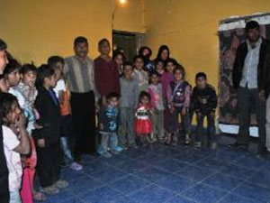 40 Suriyeli tek odada yaşıyor!