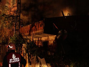 Ailece yanarak can verdiler !