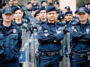 Polisin görev alanı daralıyor