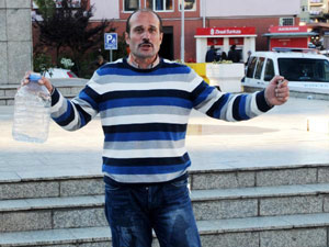 Rize'de su ile kendini yakmaya çalıştı!