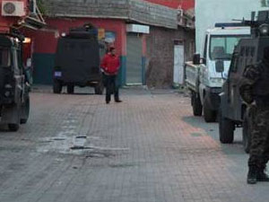 800 polisle operasyon!