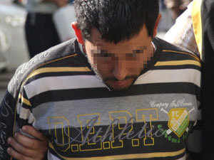 Boşanmak isteyen eşini bıçakladı