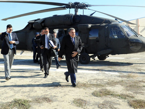 Muammer Güler tozu dumana katarak indi!