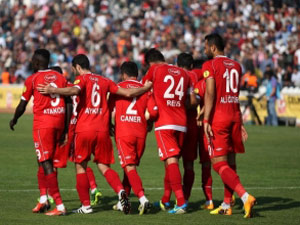 Balıkesirspor evinde Bucaspor'u rahat geçti