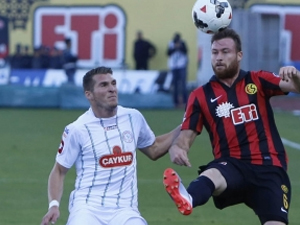 Es-Es ikinci yarıda açıldı!