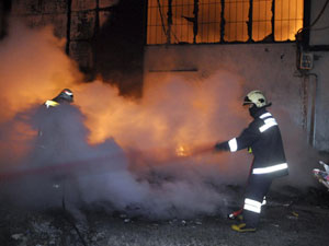 Geri dönüşüm fabrikasında yangın - 01 Kasım 2013