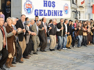 Karadenizliler rekor için horon tepti