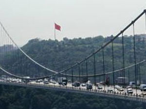 Üniversite öğrencisi FSM'den atladı