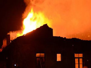 Ordu'da asırlık evde yangın