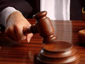 Trabzon'da anne babasını tehdit edince...