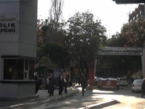 Hemşireyi 17 yerinden bıçakladı