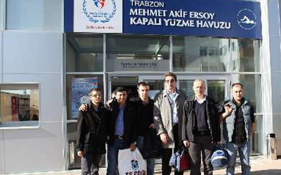 Trazonda görme engellilere yüzme kursu verilecek