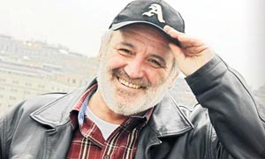 Savaş Ay'ı kaybettik!