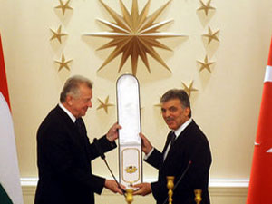 'T.C'yi çıkaran yönetmeliğe dava açıldı