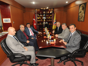 Vali Öz'den fındık projesine destek