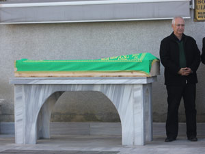 Hacısalihoğlu'nun baba acısı