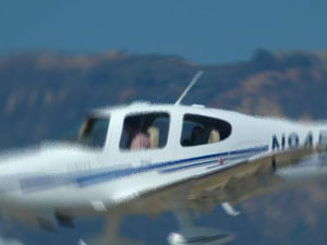 Uçak denize çakıldı: 4 ölü