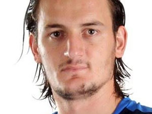 Onur'dan Zeki'ye destek!