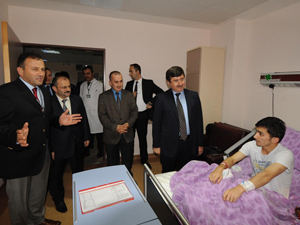 Vali Öz'den hastane ziyareti